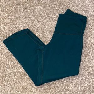 Old Navy 3/4 length athletic leggings